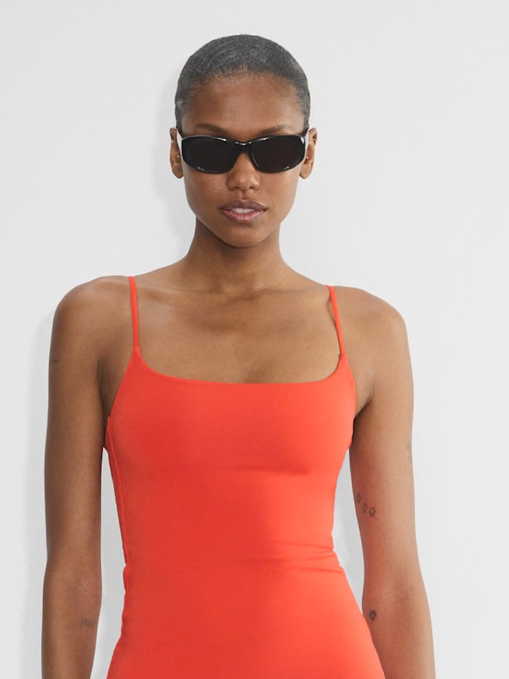 ARITZIA contour tank top